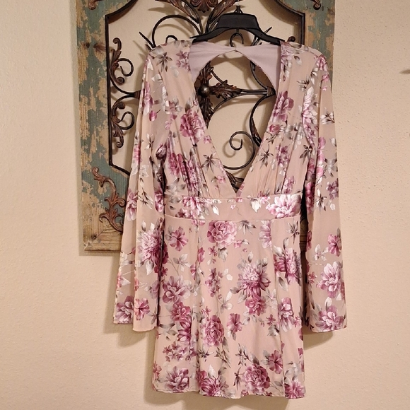 Show Me Your MuMu Floral Long Sleeve Dress. Excellent Condition NWOT Size MEDIUM - Picture 6 of 13